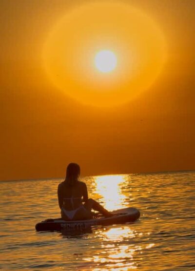 STAND UP PADLE SURF SUNRISE+BREAKFAST+PHOTOS&VIDEOSPRO+GUIDE - Meeting at Moana: Gear Up and Get Oriented