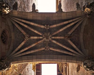 Stories, Legends and Mysteries of Barcelona - Plaza del Pi: the devil’s pact and why myths live on