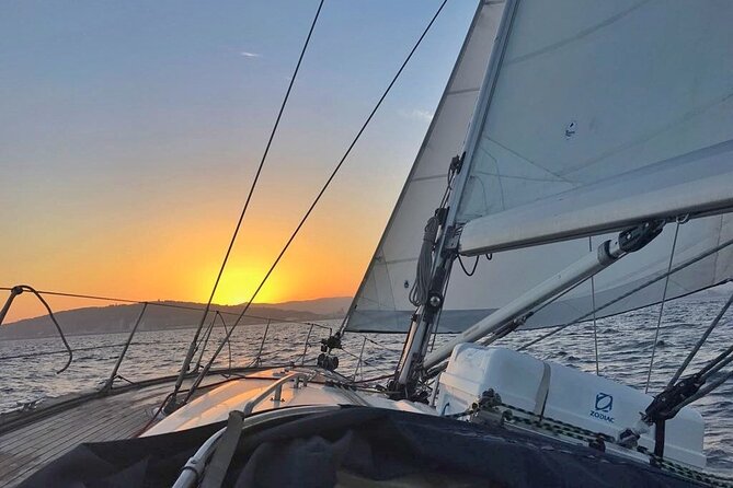 Sunset Sailing Tour in Barcelona - Key Points Before You Go