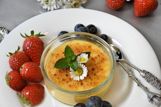 Sweet Tasting & Stories Small Group Tour - Who should book this sweet walking tour