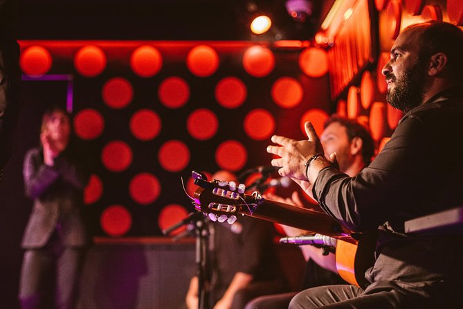 Tapas and Flamenco Evening - The Guide Role: History and the Human Touch (Sometimes)