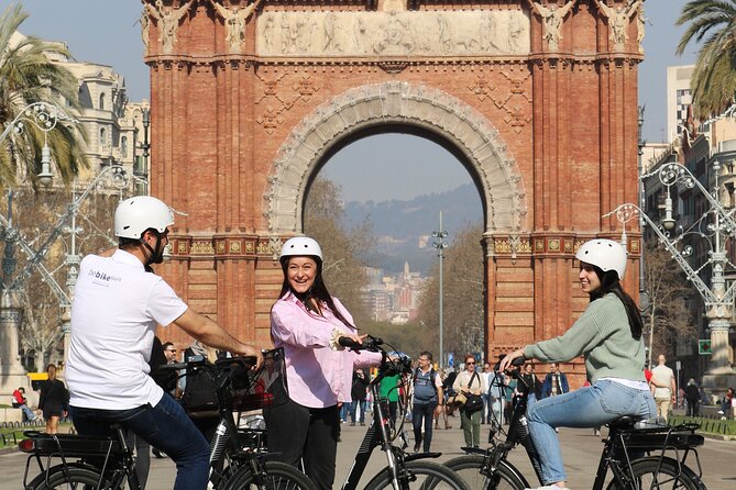 Tapas Tasting Bike/E-Bike Tour in Barcelona - The food part: how tastings and dinner fit the ride