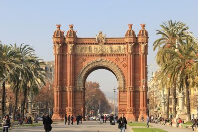 Taxi Transport from Barcelona airport to hotel - The ride from the airport: what to expect during the drive