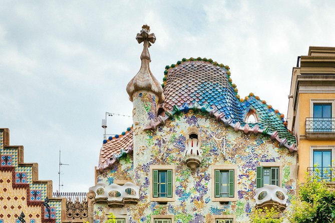 The Beauty of Barcelona by Bike: Private Tour - Meeting at Carrer dels Escudellers and Getting Your Bike