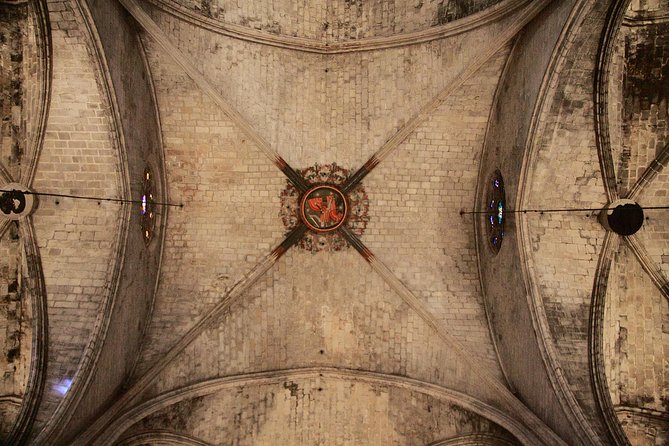 'The Cathedral of the Sea' Walking Book Tour - Stop 3: Placa del Rei—one of the clearest windows into medieval Barcelona