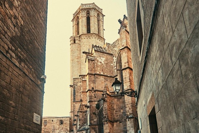 The Ultimate Old Town Tour in Barcelona - The old Jewish Quarter finish: meaning, not just another stop