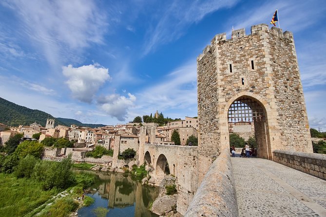 Three Medieval Gems & Local Lunch Private Tour from Barcelona - Besalú: the Romanesque bridge walk that sets the tone