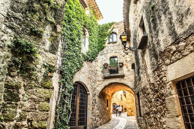 Three Medieval Gems & Local Lunch Private Tour from Barcelona - Hotel pickup in central Barcelona and a route that reduces stress