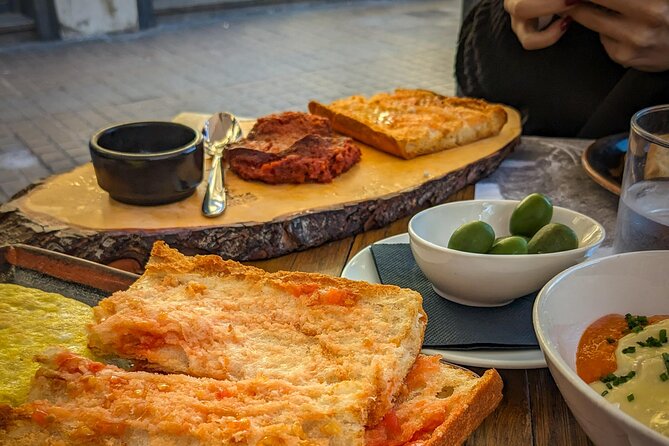 Together Food and Culture Walking Tour in Barcelona - Where the walk begins at Pl. de Catalunya