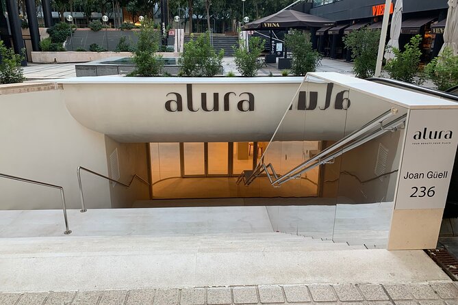 Traditional Thai Massage 60 min at THAI MASSAGE ALURA - What the facility feels like when you arrive