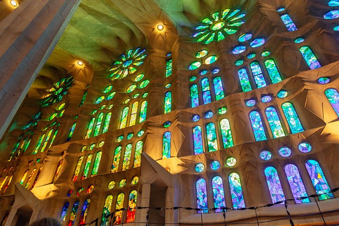 Treasures of Barcelona: Private Gaudi Walking Tour - Stop 3: Sagrada Familia Outside First, Entry Optional
