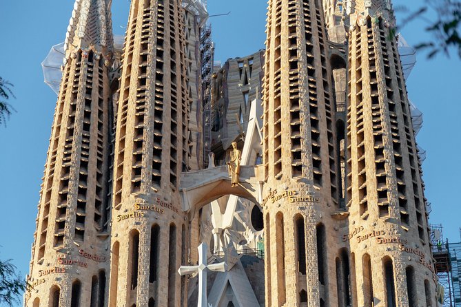 Treasures of Barcelona: Private Gaudi Walking Tour - Timing Tips So You Don’t Lose the Sagrada Familia Moment