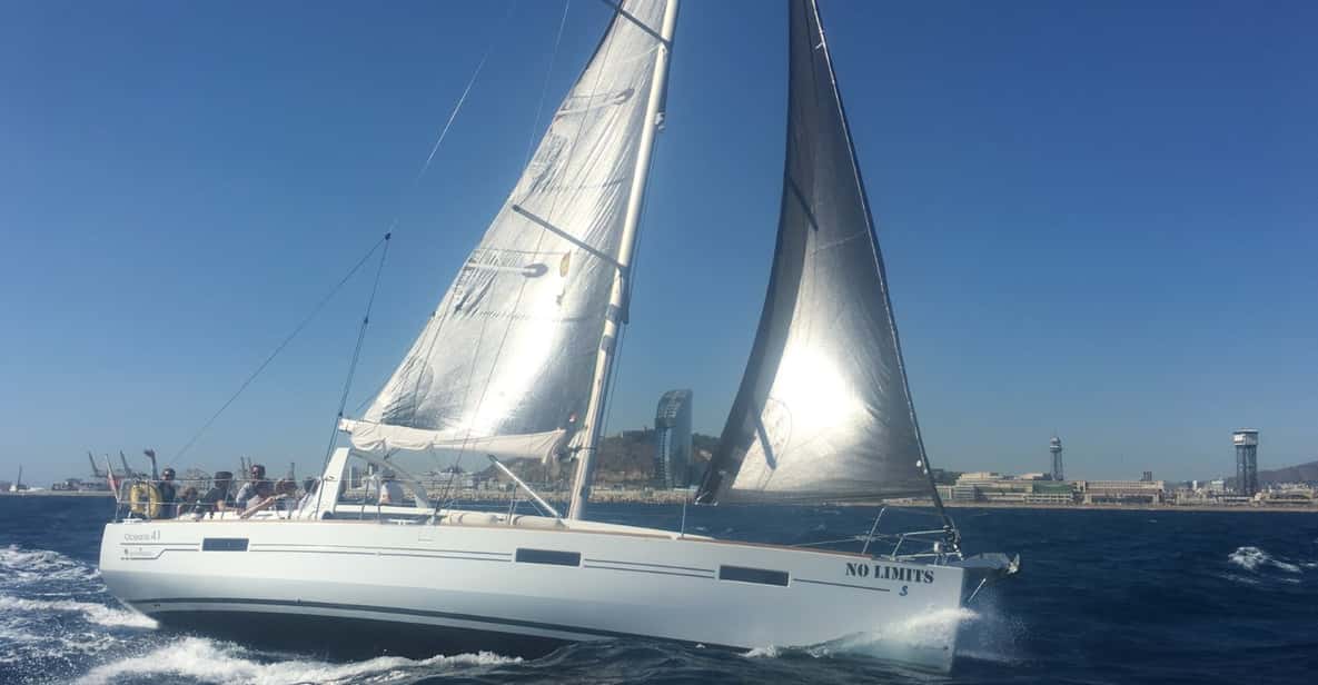 Two Hour Luxury Sailing Experience with Open Bar - Drinks and Snacks: Simple, Useful, and Part of the Value