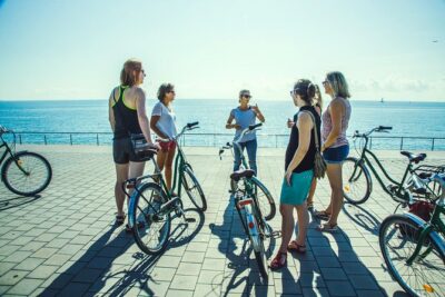 Visite insolite de Barcelone à vélo (en français) - Votre itinéraire se compose avec le guide, et ça vaut le coup