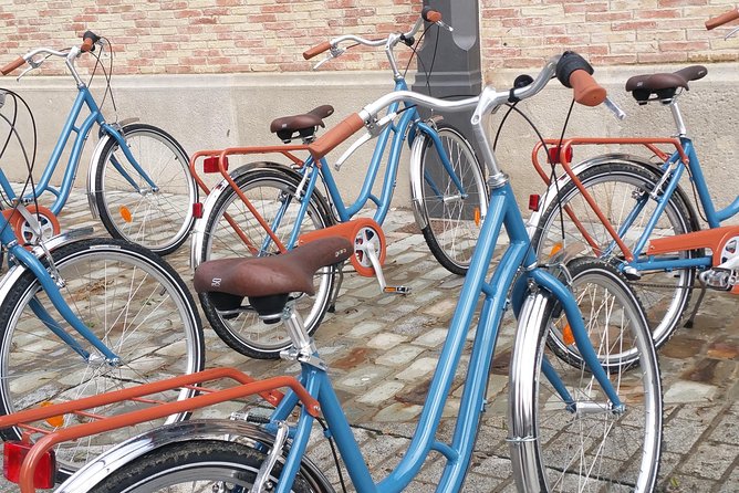 Visite insolite de Barcelone à vélo (en français) - Port Olímpic et les JO’92: comprendre un décor moderne