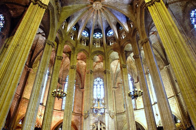 Walking tour of the Gothic Quarter of Barcelona + Cathedral - Getting Oriented in Barcelona’s Gothic Quarter (In About Three Hours)