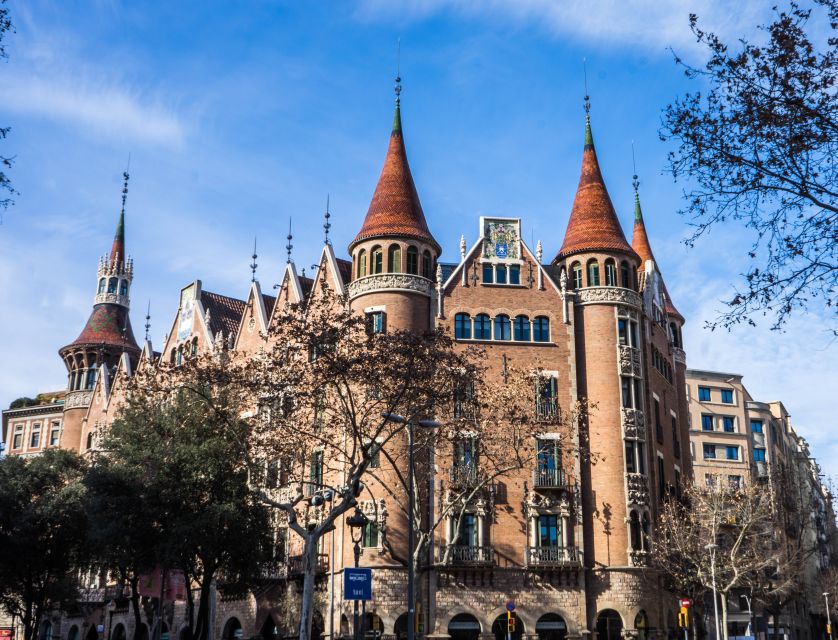 Welcome to Barcelona: Private Tour with a Local - The practical Barcelona lessons you’ll use every day