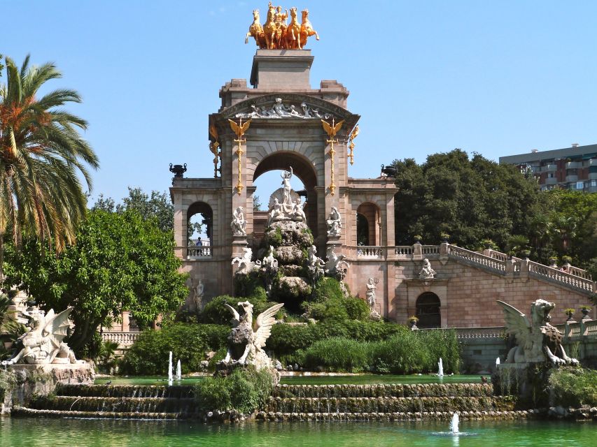 Welcome to Barcelona: Private Tour with a Local - Guide quality and languages: what you can expect from the human side