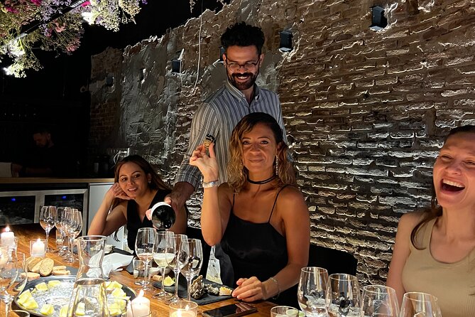 Wine casino in heart of Barcelona - Meeting point and timing: keep your evening flexible
