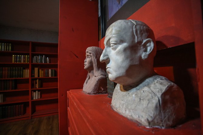 Xcape Room Bcn: Corpse Gallery Escape Room Barcelona - Where the best fun comes from (and where it can snag)