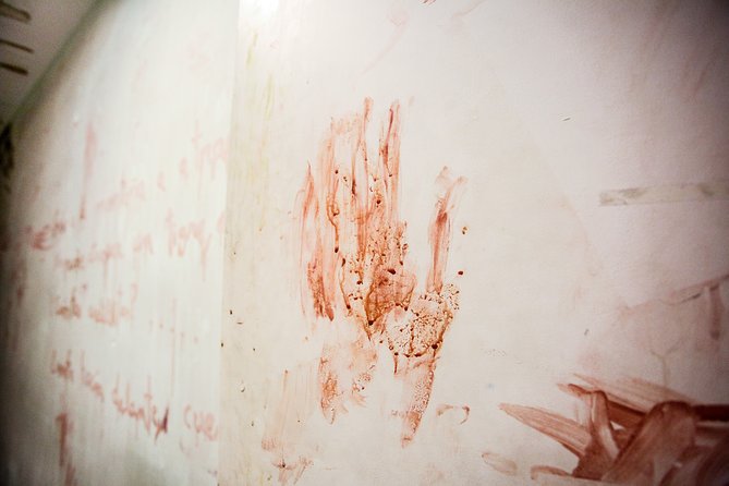 Xcape Room Bcn: The diary of Miko - The story: Miko’s diary and why it sets the tone