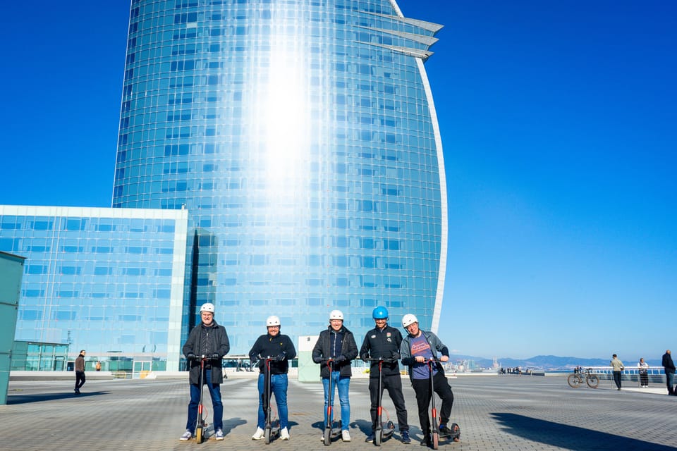 ❤️Barcelona Segway Tour ❤️ with a Local Guide - Mirador de Colom, Port Vell, and the waterfront shift