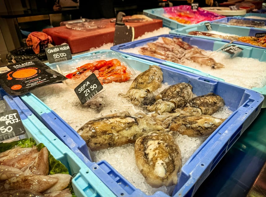 ⭐︎ Barcelona: Paella Maestro Market Tour & Sangria & Tapas - Tapas and Pan con Tomate: The Quick Wins That Make the Meal Feel Spanish