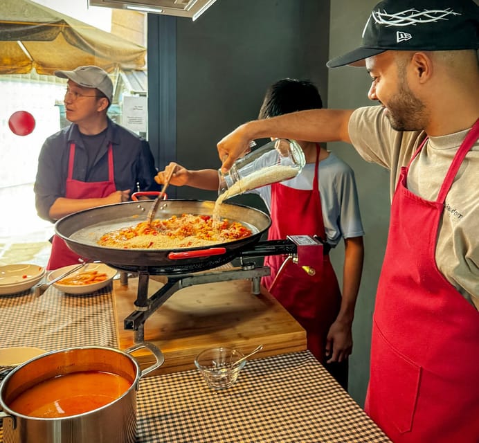 ⭐︎ Barcelona: Paella Maestro Market Tour & Sangria & Tapas - Sangría Mixing: A Refreshing Finish That’s Built for the Table